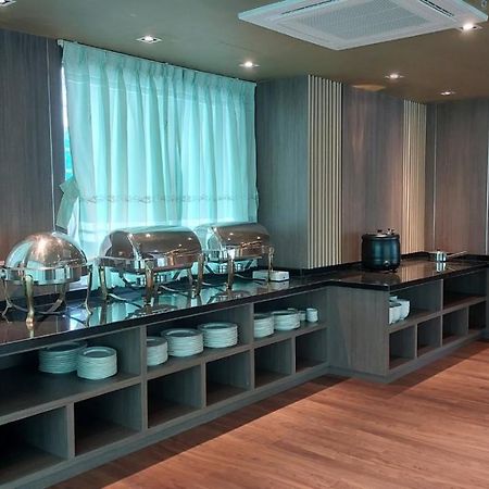 Hotel Grand Galaxy ヤンゴン エクステリア 写真